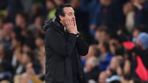 Unai Emery ficou desiludido, após sofrer o golo nos descontos do jogo entre Manchester City e Aston Villa. Foto: Getty