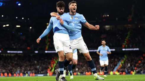 Rúben Dias e Josko Gvardiol, jogadores do Manchester City. Foto: Getty Images