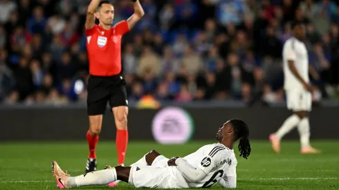 Momentos após a altura em que Eduardo Camavinga se lesiona com gravidade, durante o Getafe x Real Madrid. Foto: Getty