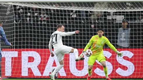 Ajax volta a perder pontos na Eredivisie e adia festa do título, com Matheus a comprometer (Getty Images)