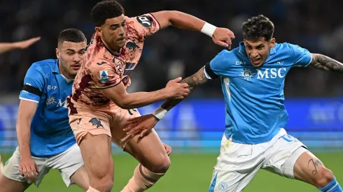 Nápoles vence Torino e assume a liderança isolada da Serie A, após o desaire do Inter (Photo by Francesco Pecoraro/Getty Images)