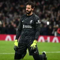 Alisson Becker, guarda-redes de Liverpool e Brasil, recorda morte do pai numa emocionante carta: “As memórias…”