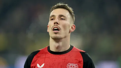 Álex Grimaldo pode deixar Leverkusen para reforçar o Real Madrid. Foto: Lars Baron/Getty Images