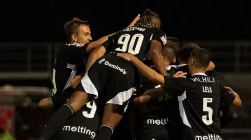 Jogadores do Casa Pia após um golo. Foto: site oficial do Casa Pia AC