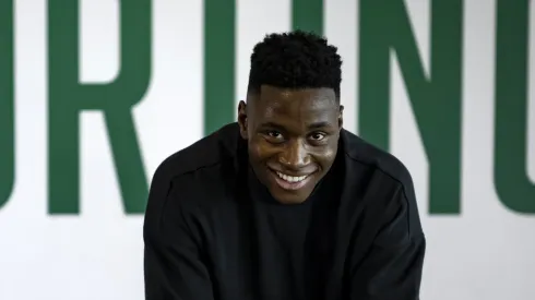 Dário Essugo passará a ser ex-jogador dos leões e atual médio do Chelsea. Foto: Sporting CP