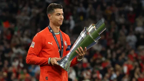 Cristiano Ronaldo elogiou Lamine Yamal. Foto: Alexander Hassenstein/Getty Images.