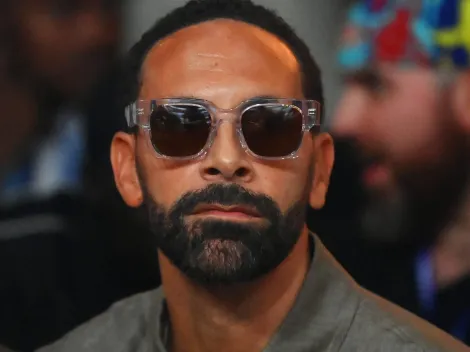 Lenda do Manchester United defende Cristiano Ronaldo e pergunta: "Quantos troféus..."