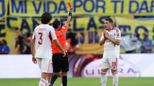 Belotti, do Benfica, recebeu o cartão vermelho contra o Boca Juniors. Foto: Getty Images