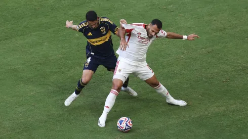 Vangelis Pavlidis em ação no jogo entre Boca Juniors e Benfica. Foto: Getty