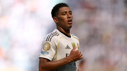 Jude Bellingham tem estado a jogar lesionado pelo Real Madrid. Foto: Dan Mullan/Getty Images