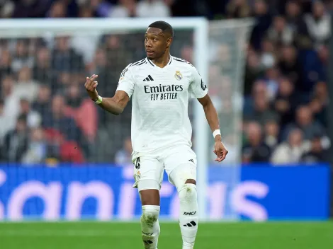 David Alaba desfalca Real Madrid com lesão muscular na perna esquerda