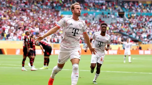 Harry Kane bisou em Flamengo x Bayern de Munique. Foto: Getty Images