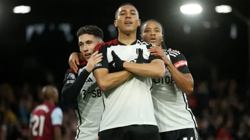 Carlos Vinícius terminou contrato com o Fulham após temporada apagada e, aos 30 anos, tem sido oferecido a vários clubes, nomeadamente o Corinthians.