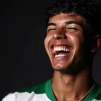 João Simões renova pelo Sporting por mais cinco anos com cláusula milionária: “É uma grande felicidade”