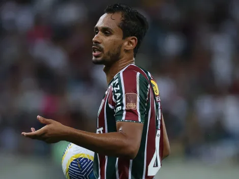 Médio brasileiro critica arbitragem após Fluminense x Chelsea