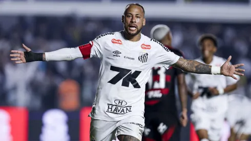 Neymar deu a vitorória ao Santos contra o Flamengo. Foto: Ricardo Moreira/Getty Images