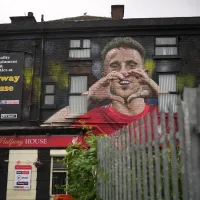 Liverpool volta a homenagear Diogo Jota, com o ex-internacional português a ter presença especial no site do clube