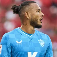 Sporting vai melhorar a sua proposta ao Almería por Luis Suárez, garante jornal