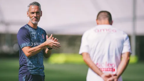 Carlos Vicens, treinador dos arsenalistas. Foto: SC Braga