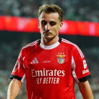 Akturkoglu continua a interessar ao Fenerbahçe, mas demora nas negociações com o Benfica podem fazer turcos desistir