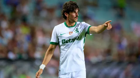 Sporting quer estender o contrato de Francisco Trincão até 2030 e oferecer melhor salário ao atacante internacional português.