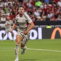Franjo Ivanovic “muito feliz” com estreia goleadora no Nice x Benfica: “Só quero jogar como neste jogo”