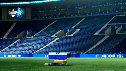 FC Porto despediu-se de Jorge Costa antes do Vitória SC. Foto: FCP