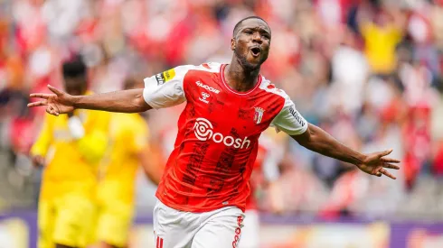 O central maliano Sikou Niakaté, do SC Braga, tem sido apontado a vários destinos e o mais recente é o Feyenoord, dos Países Baixos.