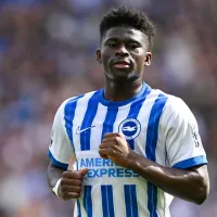 Carlos Baleba, promissor médio de 21 anos que brilhou no Brighton, é desejado por Manchester United e Manchester City