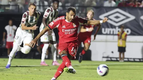 Pavlidis no Estrela da Amadora x Benfica. Foto: SL Benfica