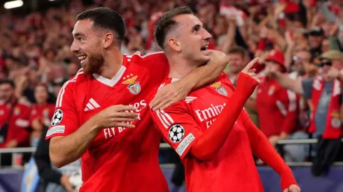 Kokçu e Akturkoglu durante a última época pelo Benfica. Foto: Getty Images