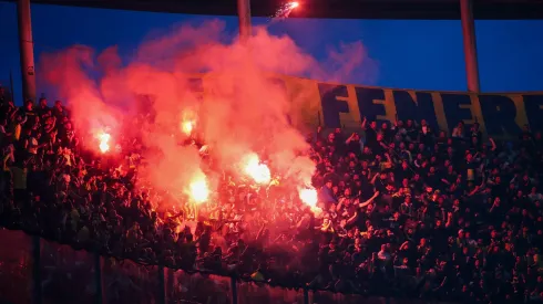 Adeptos do Fenerbahçe tentaram incomodar a comitiva do Benfica, na véspera da partida (esta imagem não corresponde aos acontecimentos). Foto: Getty