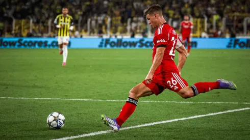 Samuel Dahl em ação durante o jogo contra o Fenerbahçe. Foto: SL Benfica