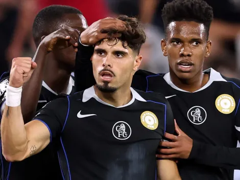 Chelsea domina West Ham com português Pedro Neto em destaque