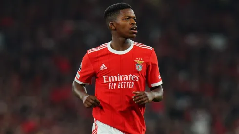 Direção do Benfica está disposta a deixar sair o médio Florentino caso as condições apresentadas pelos candidatos sejam satisfatórias.