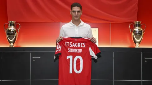 Sudakov é oficialmente reforço do Benfica. Foto: SLB