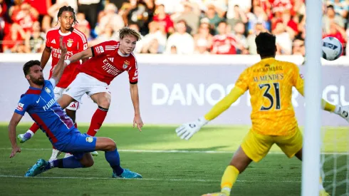 Schjelderup abriu o marcador em Alverca x Benfica. Foto: SL Benfica
