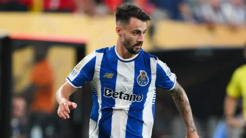 Depois do FC Porto, o médio Fábio Vieira volta a ser emprestado pelo Arsenal, desta vez aos alemães do Hamburgo.