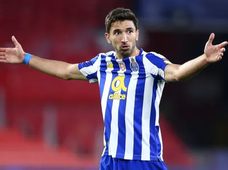 Marko Grujic negoceia saída para o AEK Atenas