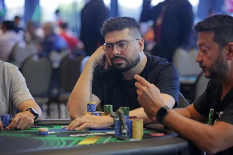 Renato Estevão crava o US$ 109 Mini Thursday Thrill do PokerStars