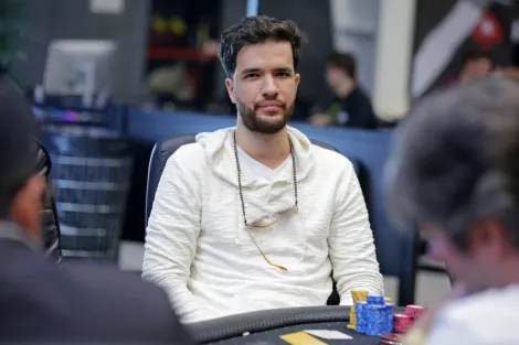Nicolas Coppini conquista a prata no US$ 55 Mini Bounty Builder HR do PokerStars