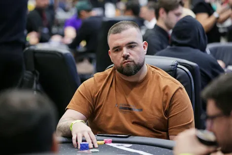 Pedro Padilha sobe ao top 3 do ranking do poker online