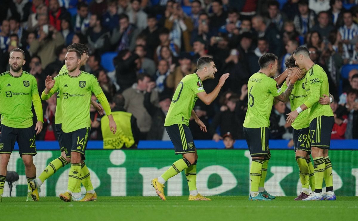 Man United gets Europa League group with Silva's Sociedad
