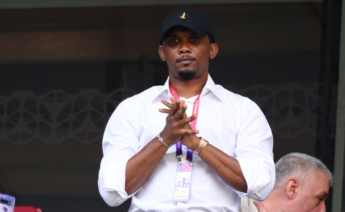 Samuel Eto'o seen in violent altercation with photographer