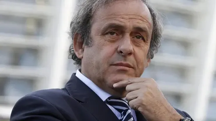 UEFA President Michel Platini are seen in front of a stadium in Kiev, September 27, 2011. The stadium is one of the venues for the Euro 2012 soccer tournament, to be hosted by Poland and Ukraine next year. REUTERS/Alexandr Kosarev (UKRAINE – Tags: SPORT HEADSHOT)
