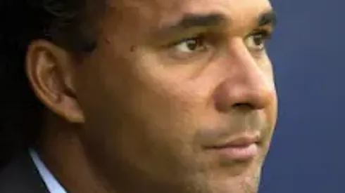 Gullit Links Big News for Galaxy