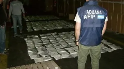 Two Ex-players, One Current Player and Two Football Agents Arrested on Suspicion of Smuggling 600 kilos of Cocaine Into Spain