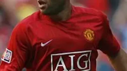 Mikael Silvestre Completes Werder Bremen Move