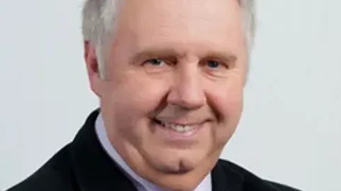 ESPN's Ian Darke Receives Award, and Other News