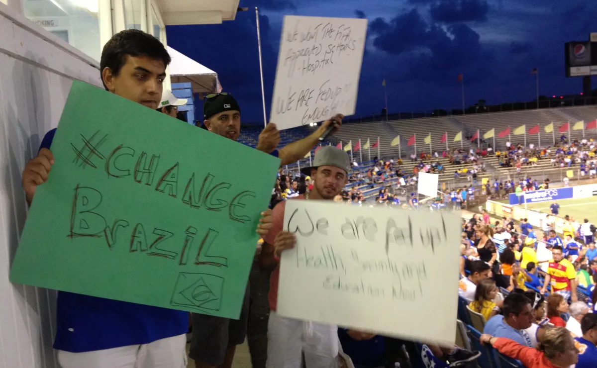 Fort Lauderdale Strikers 0-4 Cruzeiro: Friendly Overshadowed by Brazilian Protesters and Anti-FIFA Message